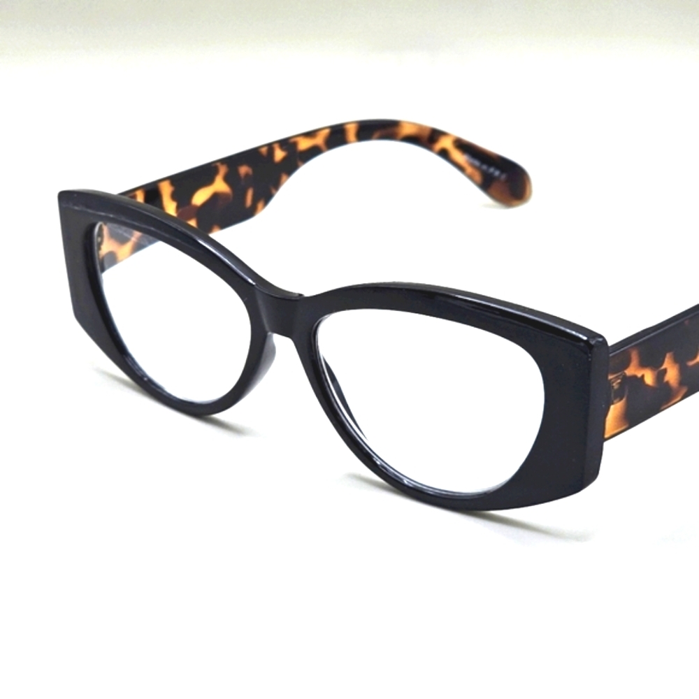 Breezy (Reading Glasses)